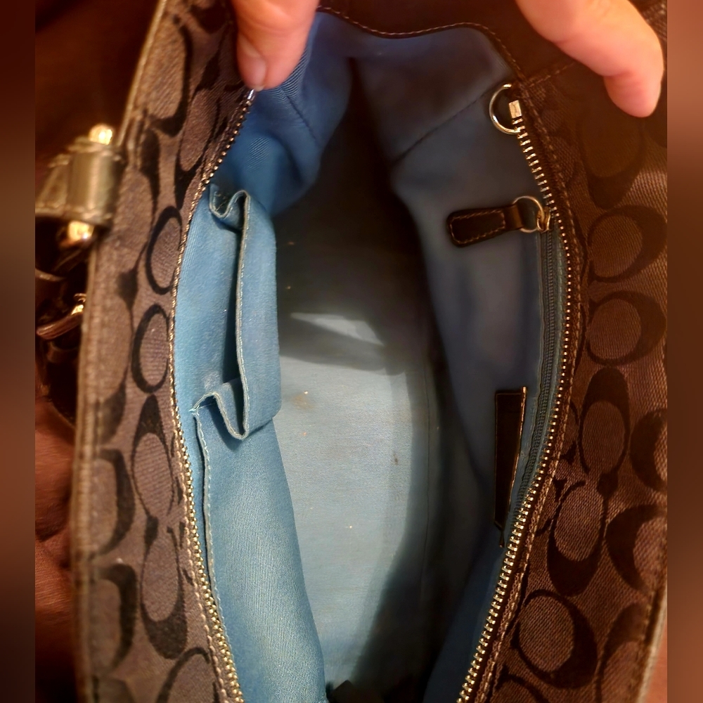 Coach Bag- Black with blue accents - Picture 4 of 5